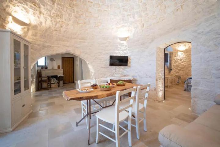 Valle D'Itria Trulli E Alcova Mikael تْشيستيرنِنو المظهر الخارجي الصورة